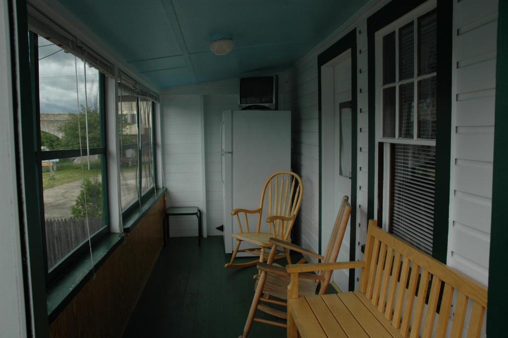 Channel Waterfront Cottages Weirs Beach Pokój zdjęcie